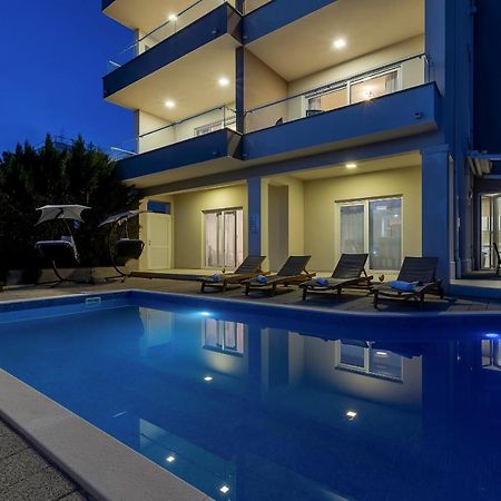 Apartments Lujnovic Makarska Exteriör bild
