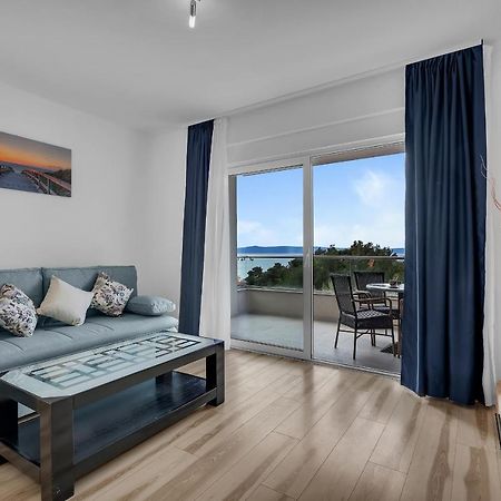 Apartments Lujnovic Makarska Exteriör bild