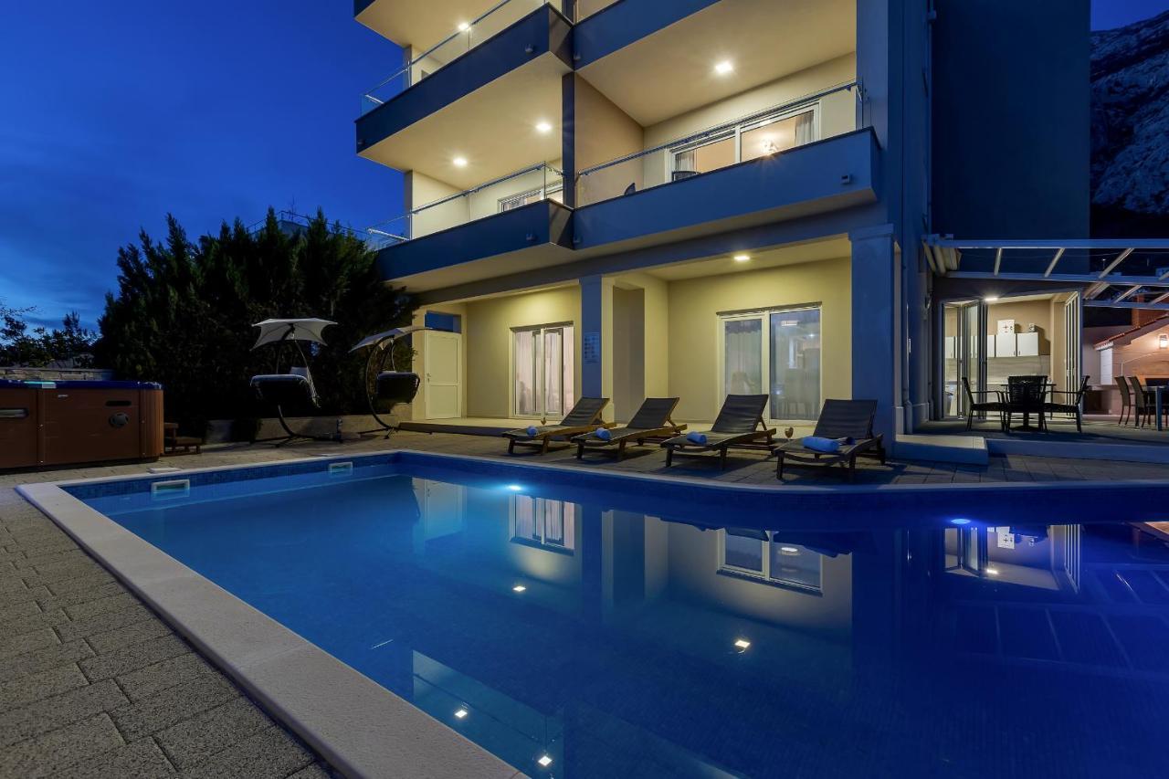Apartments Lujnovic Makarska Exteriör bild