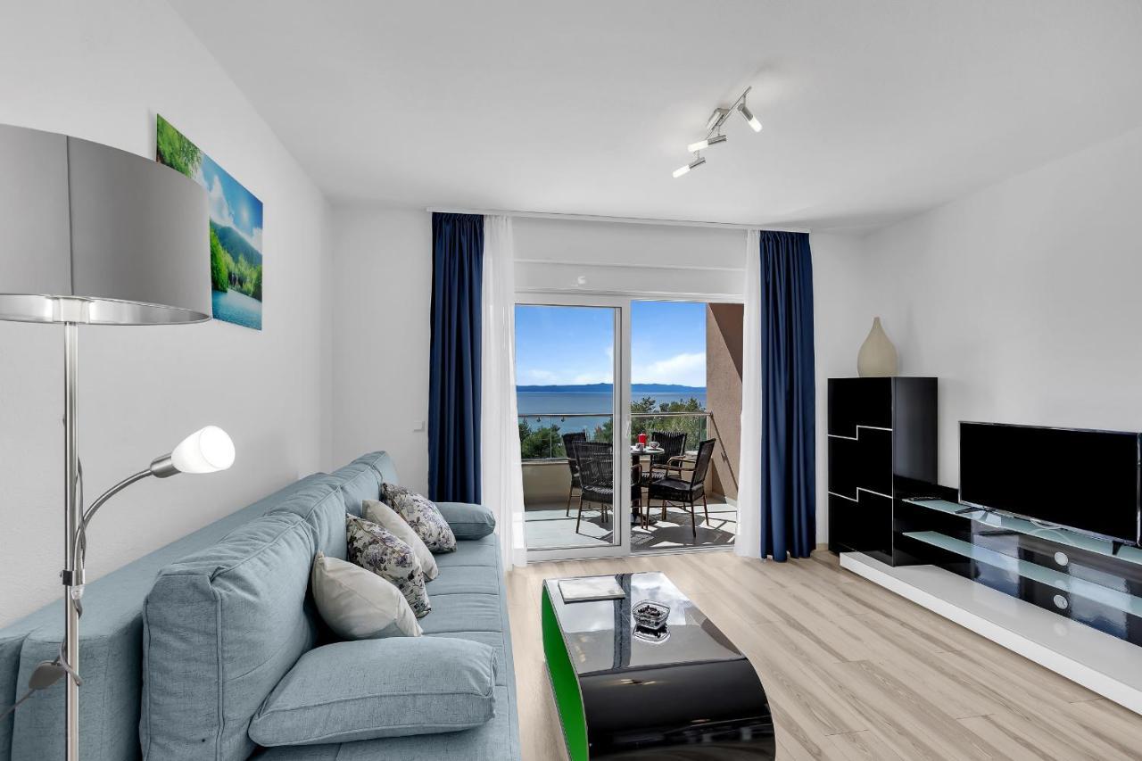 Apartments Lujnovic Makarska Exteriör bild