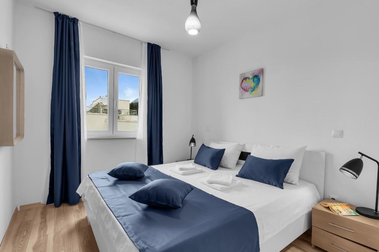 Apartments Lujnovic Makarska Exteriör bild
