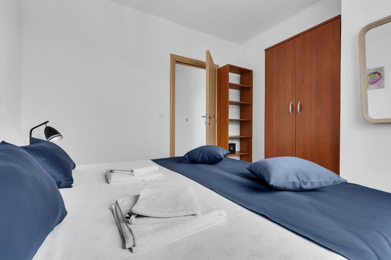 Apartments Lujnovic Makarska Exteriör bild