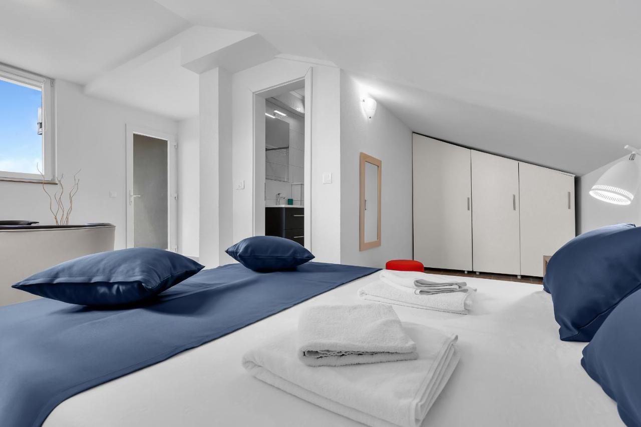 Apartments Lujnovic Makarska Exteriör bild