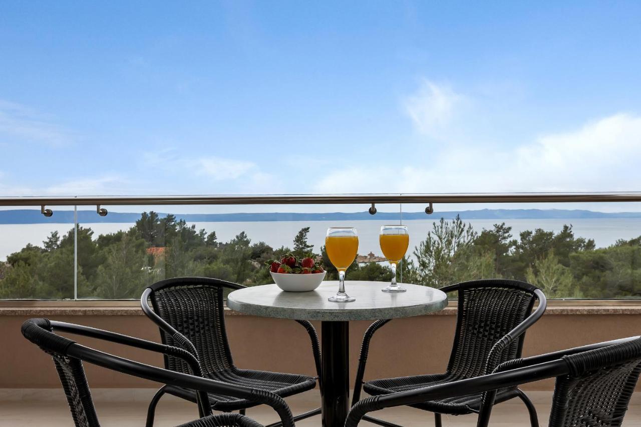 Apartments Lujnovic Makarska Exteriör bild