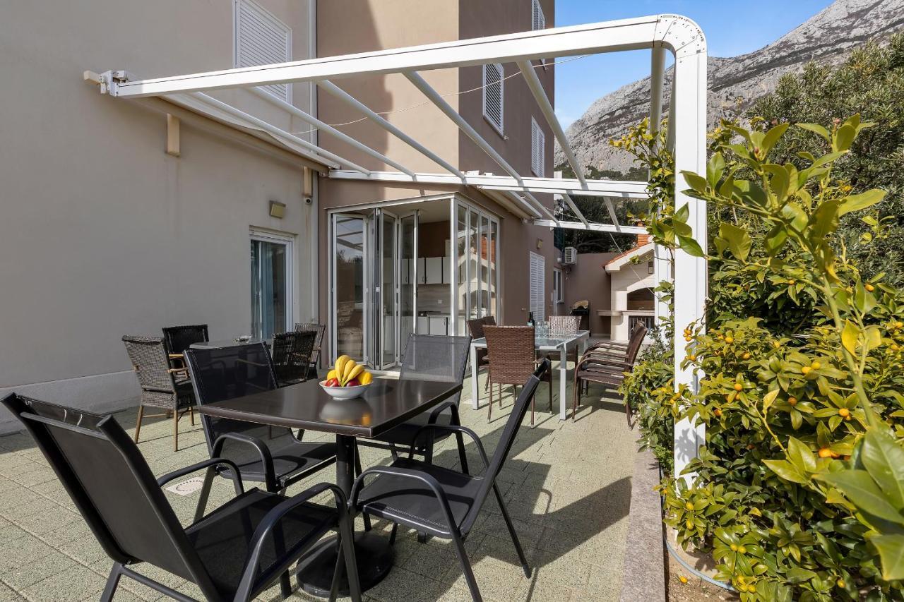 Apartments Lujnovic Makarska Exteriör bild
