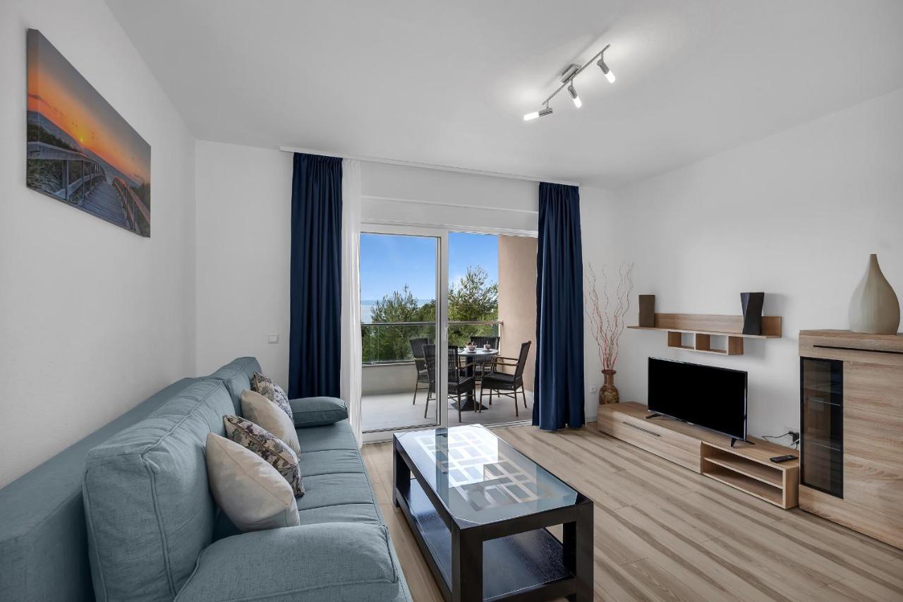 Apartments Lujnovic Makarska Exteriör bild